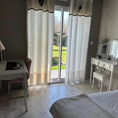 Holiday home Evasion Nature Au Val De L'eyre